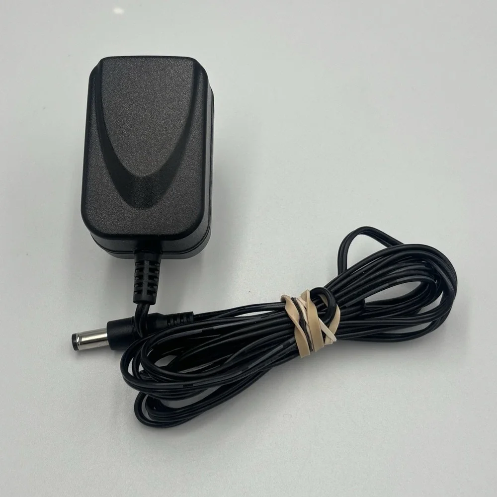 Shenzen‎ Soy Switching Adapter Model SUN-0500050 Output 5V 0.5A for NS-WHP314